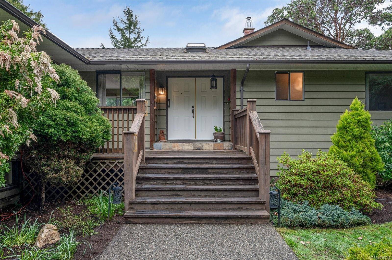 Parksville, BC V9P 1B1,631 Sanderson Rd