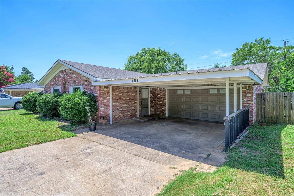 Denison, TX 75020,2606 Easy Street