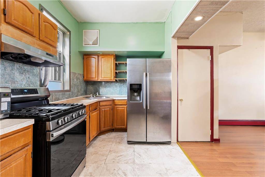 Staten  Island, NY 10305,111 Chestnut AVE