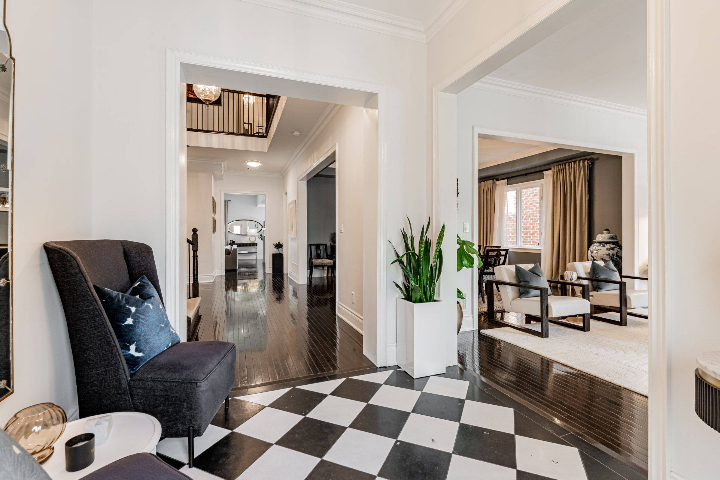 Toronto C11, ON M4W 3X2,11 True Davidson DR