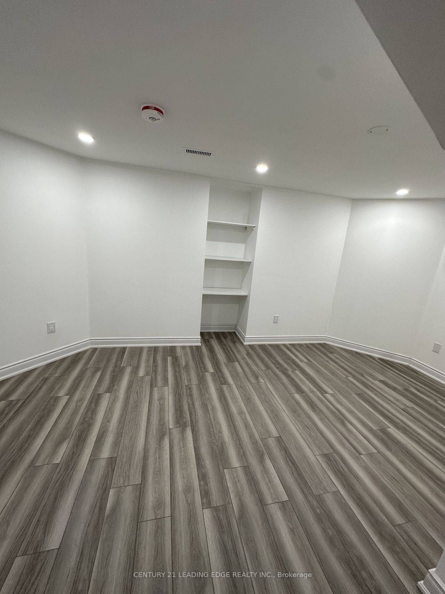 Ajax, ON L1T 4J8,48 TEMPLE WEST CRES #BSMT