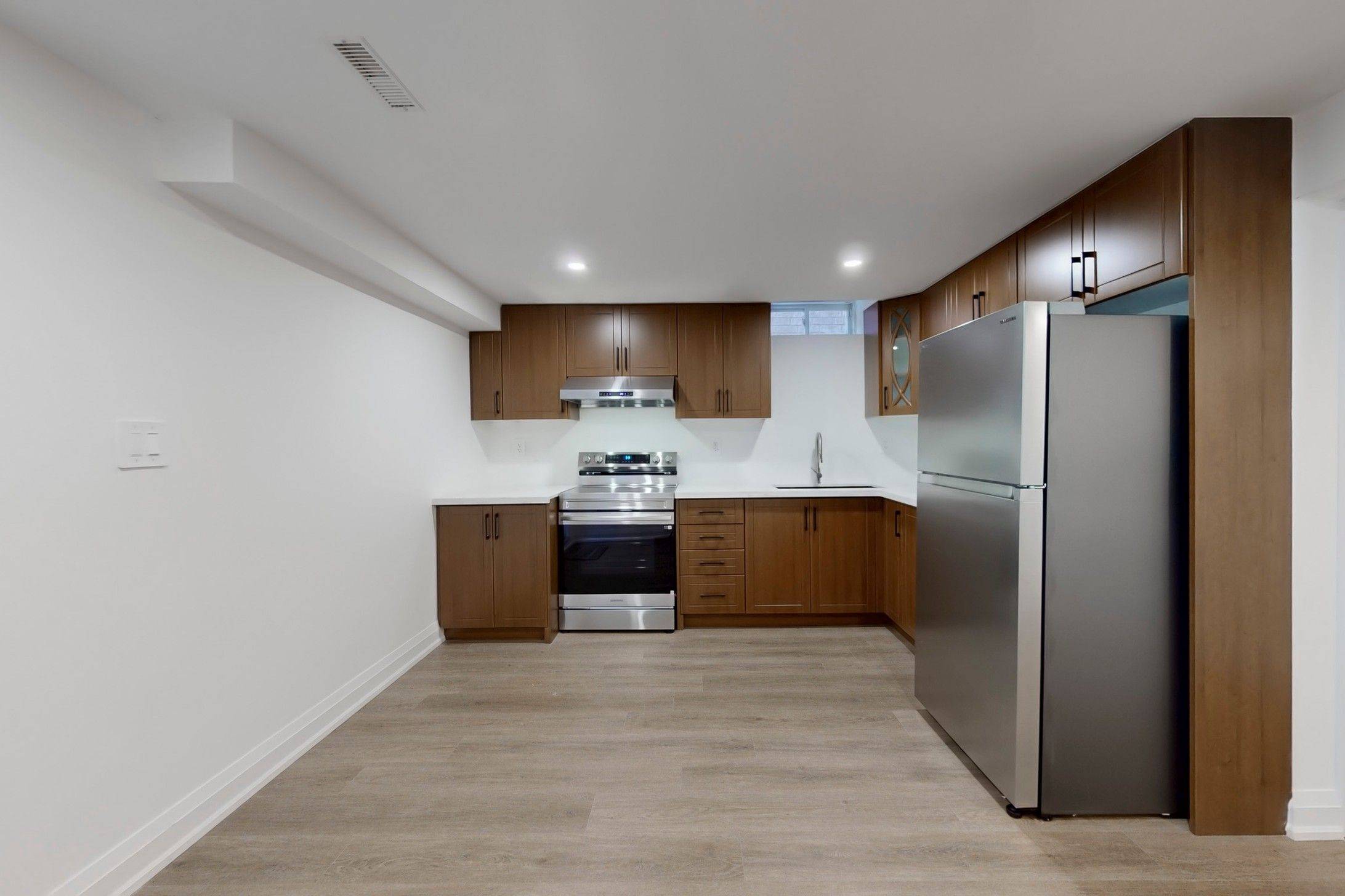 Markham, ON L3R 5S1,4 Spiker ST #Basement