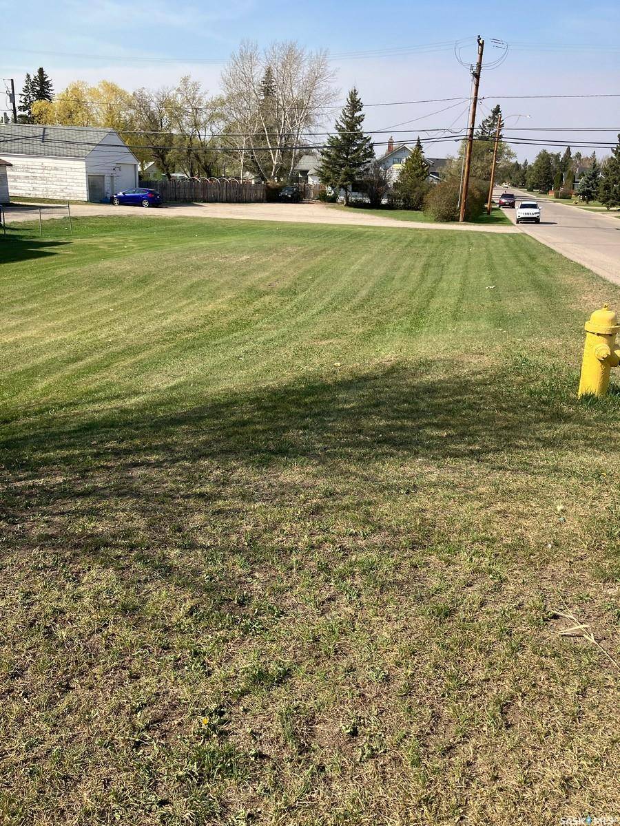 Nipawin, SK S0E 1E0,511 Nipawin ROAD E