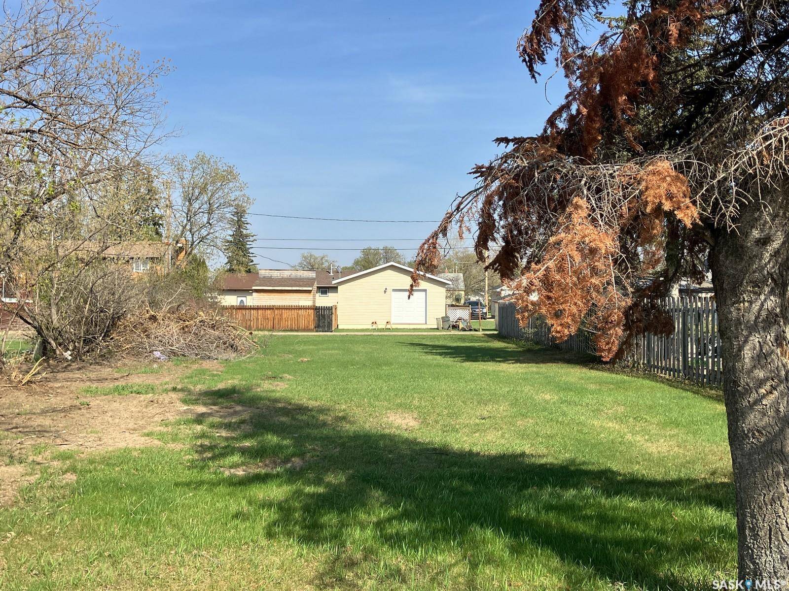 Nipawin, SK S0E 1E0,113 4th STREET N