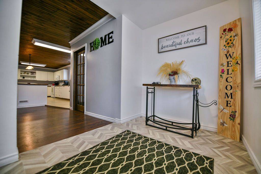 Timmins, ON P4N 1G5,20 First AVE