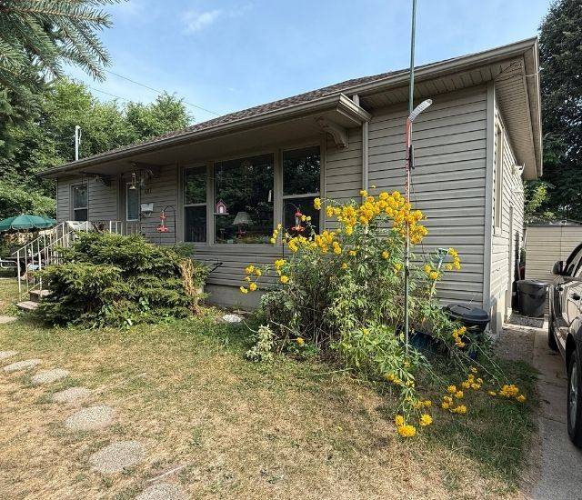 London East, ON N5Y 3Y3,687 Cheapside ST