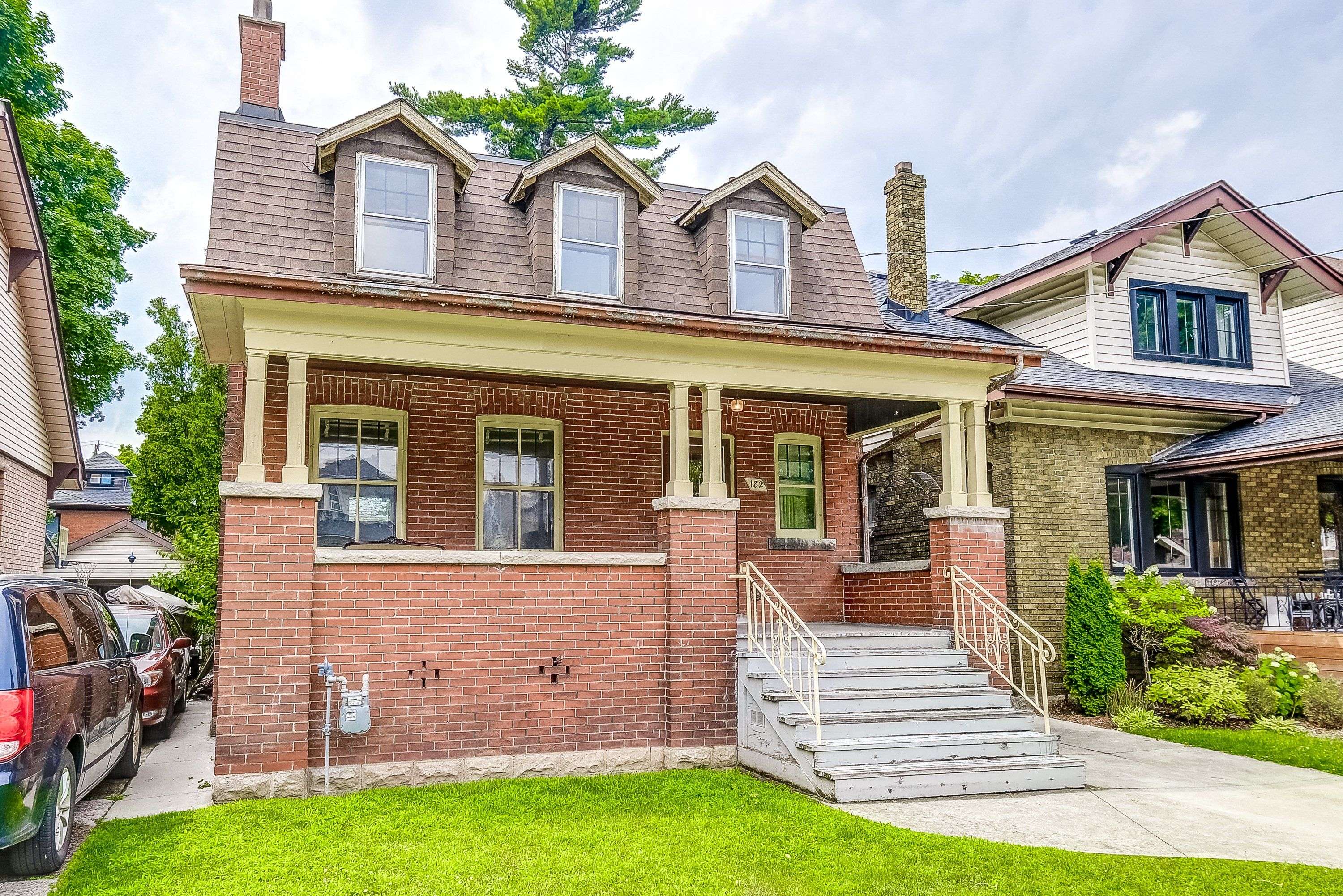 Hamilton, ON L8M 3K3,182 Balmoral AVE S