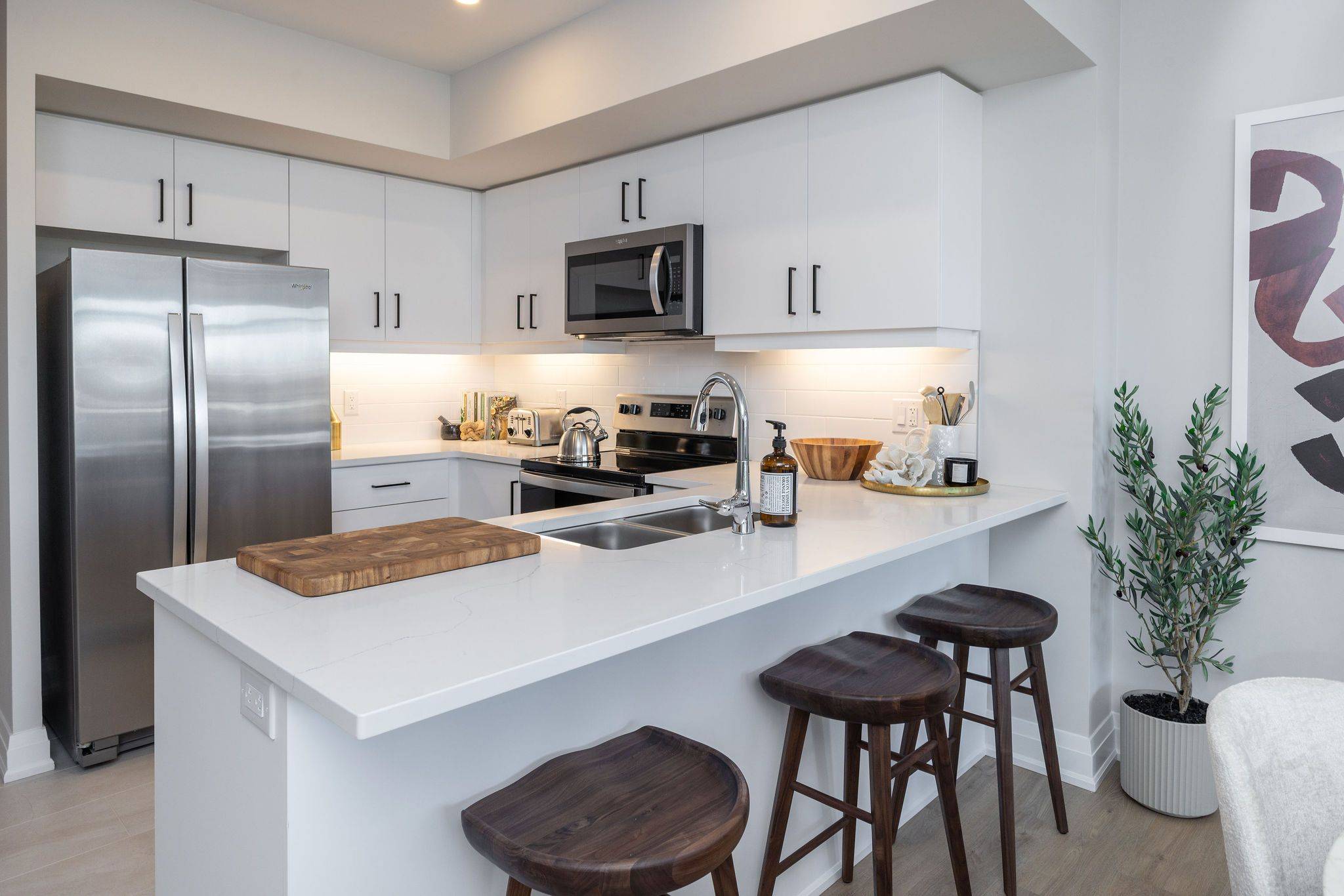 Kitchener, ON N2P 2E9,4286 King ST #604