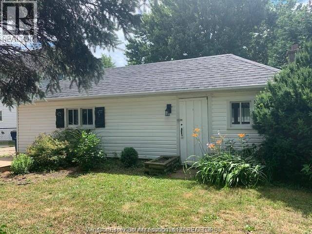 Chatham-kent, ON N0P 2C0,19 Lisgar ST