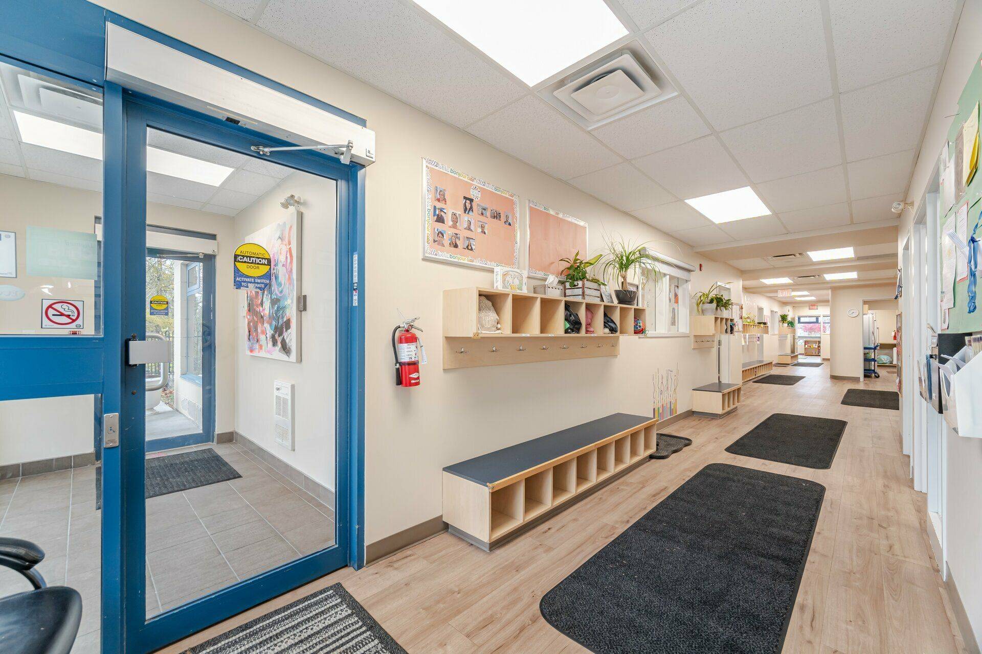 Hamilton, ON L9K 1J8,900 Golf Link RD