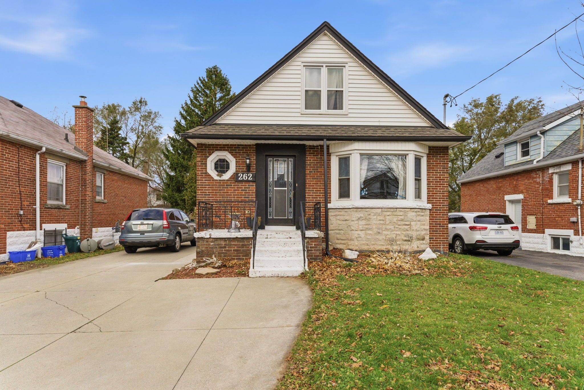 Hamilton, ON L9A 4M7,262 East 17th ST #Basement