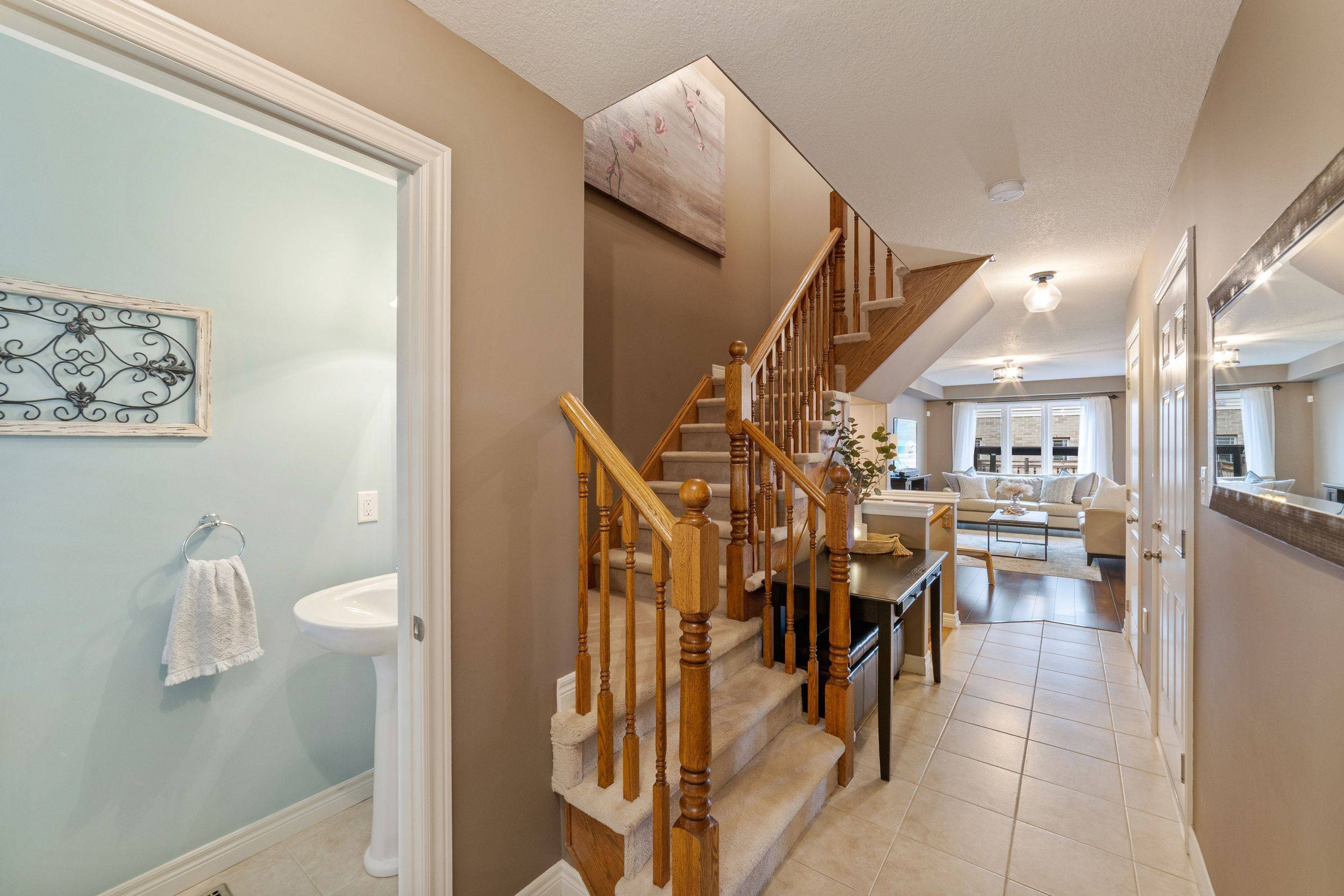 Grimsby, ON L3M 0B7,51 Cedar ST