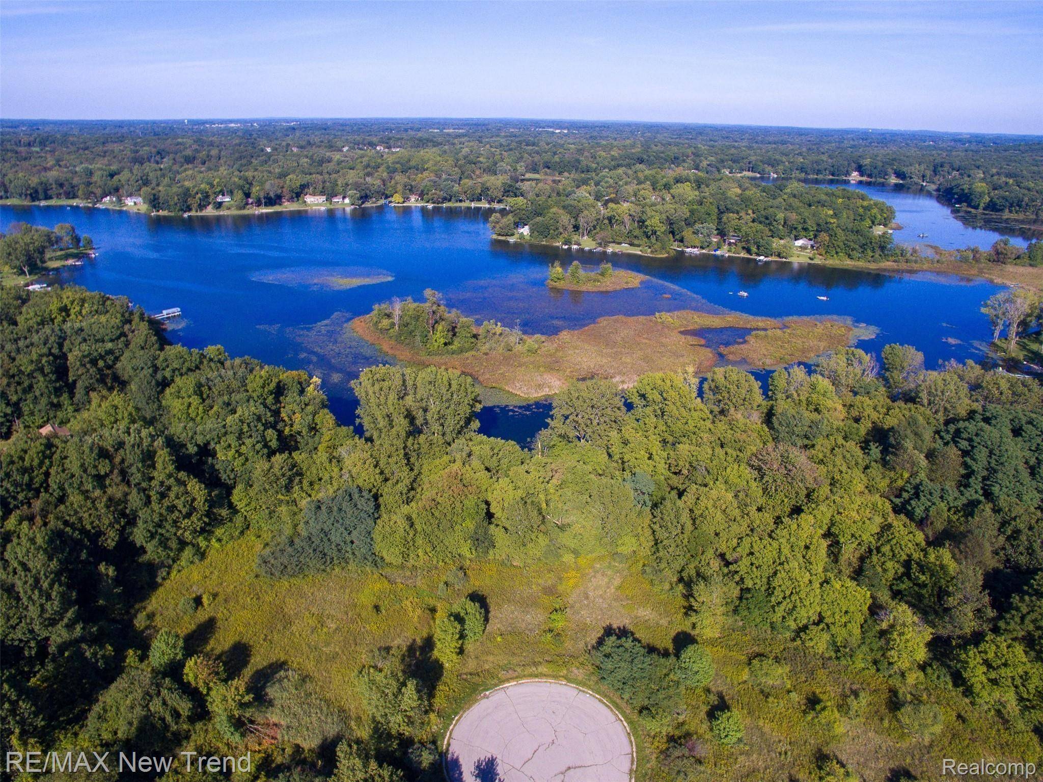 Howell, MI 48843,4681 ROYA TRL