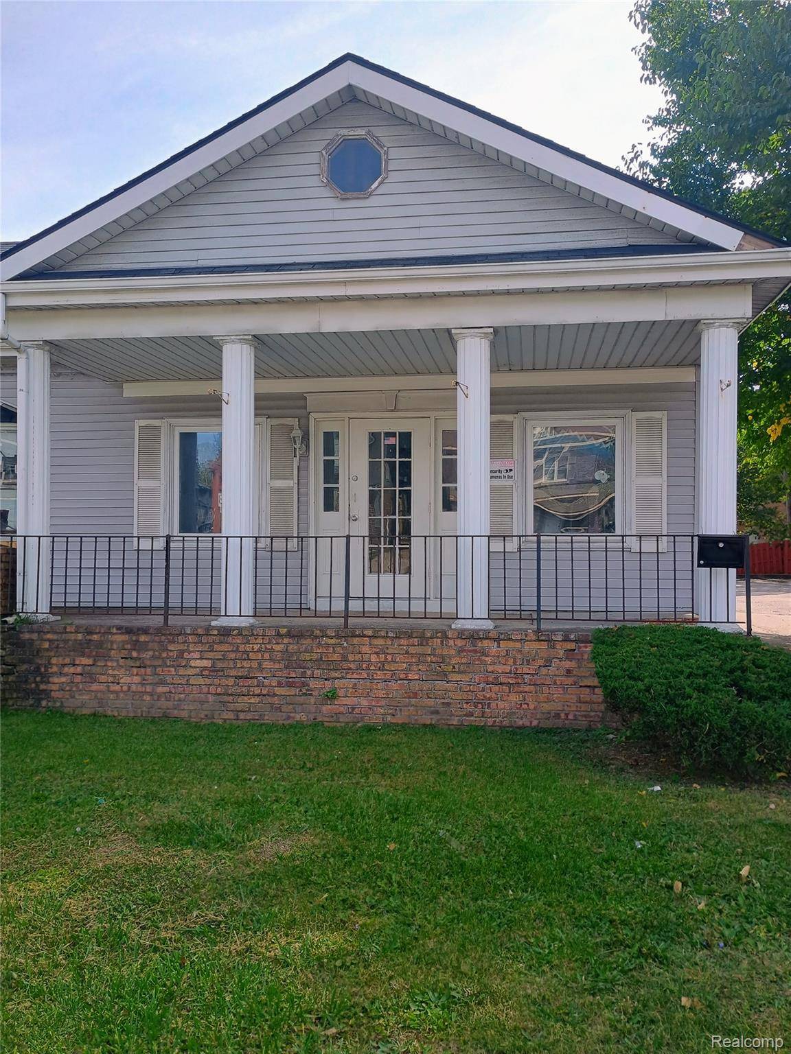 Pontiac, MI 48341,363 W Huron ST