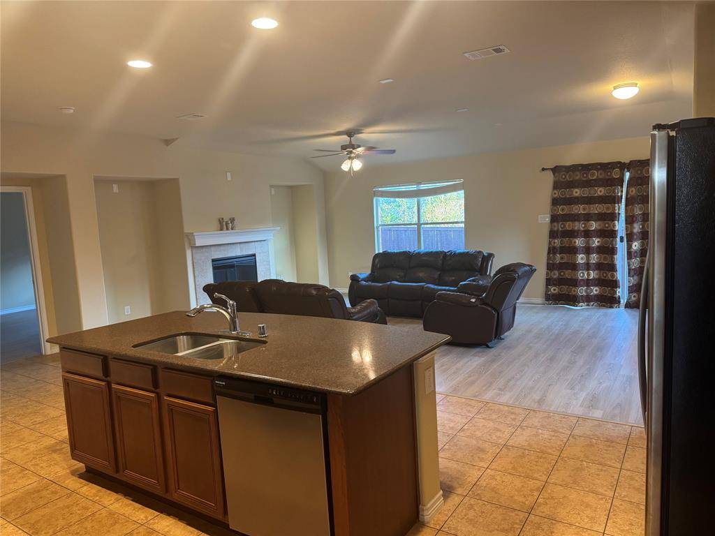 Plano, TX 75074,2009 Testament Trail