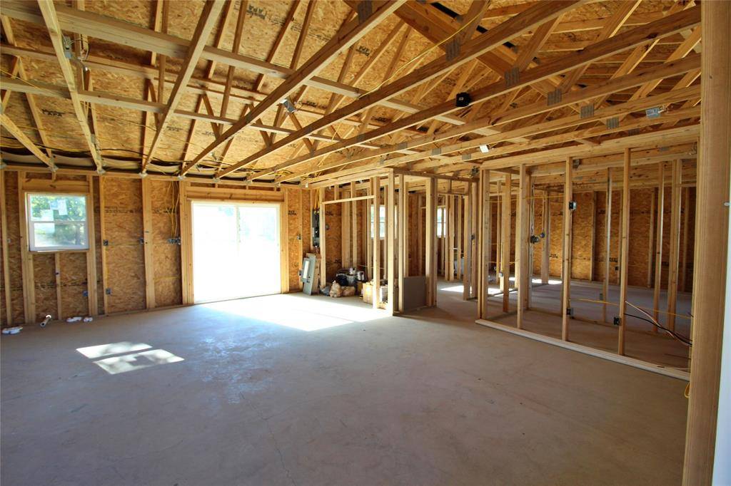 Mart, TX 76664,710 E Burleson Avenue