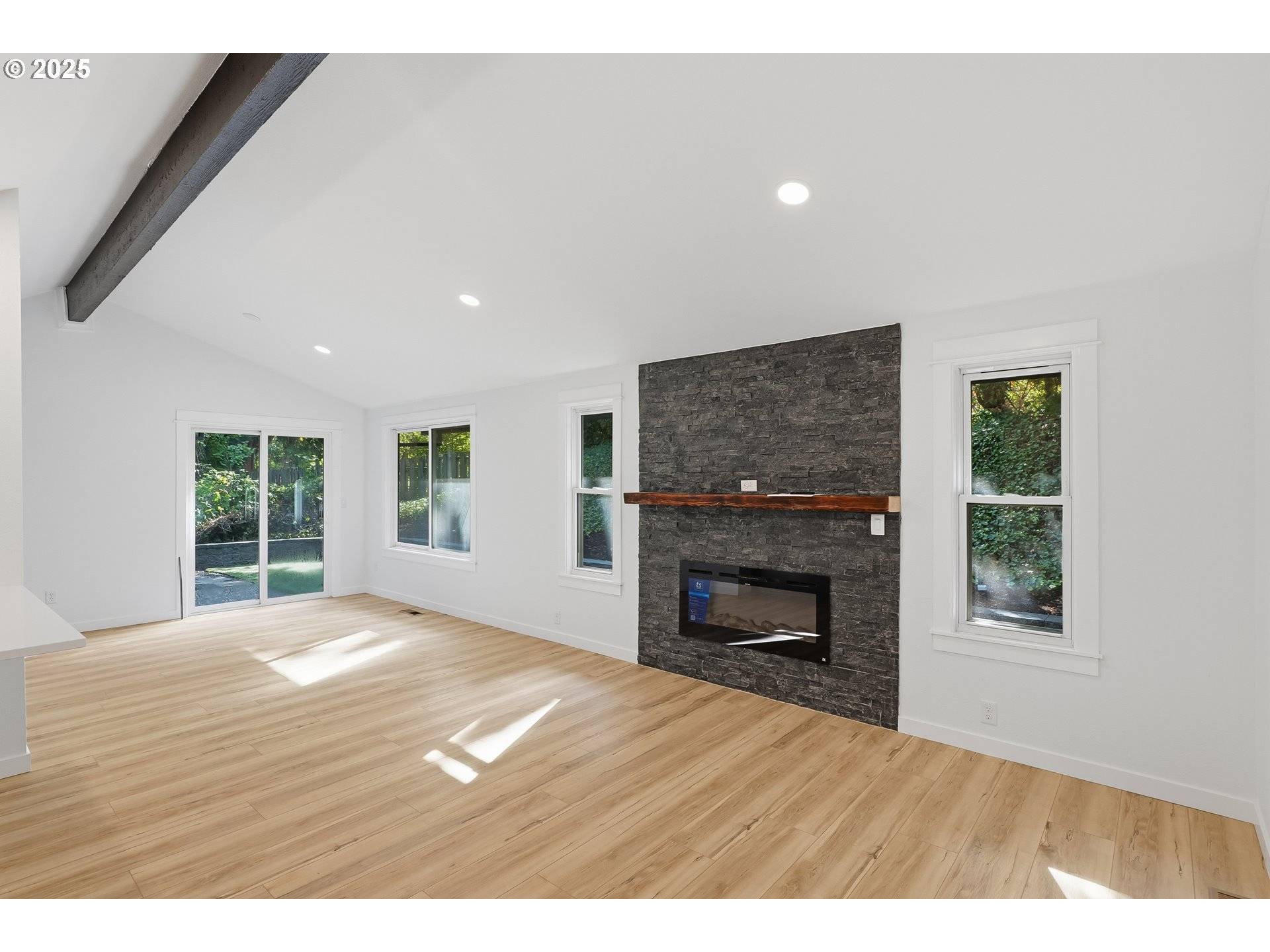 Portland, OR 97219,5810 SW VERMONT ST