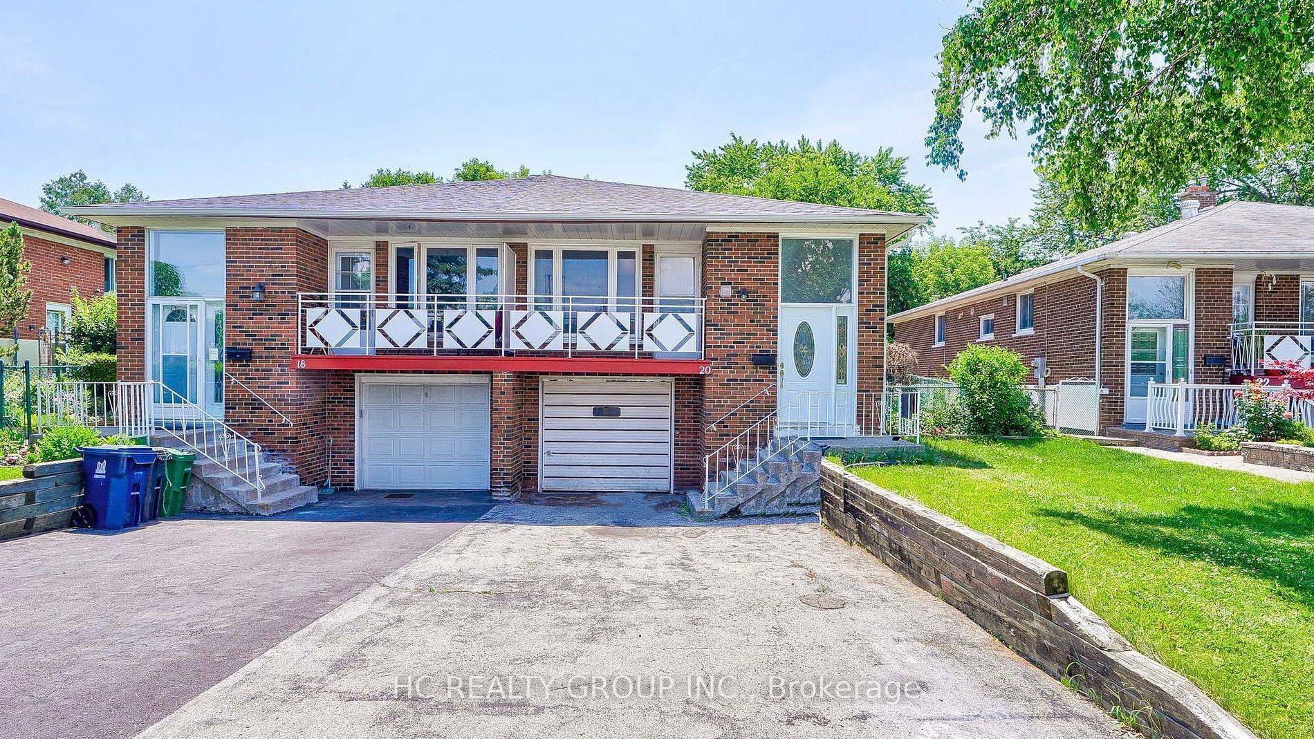 Toronto C15, ON M2H 1K3,20 Greyhound DR #Upper
