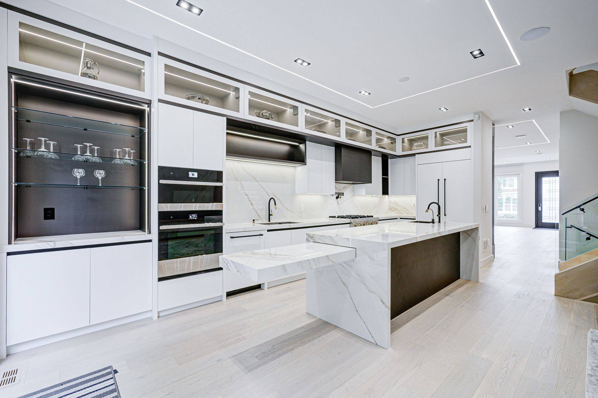 Toronto C03, ON M6C 1Z1,151 Dewbourne AVE