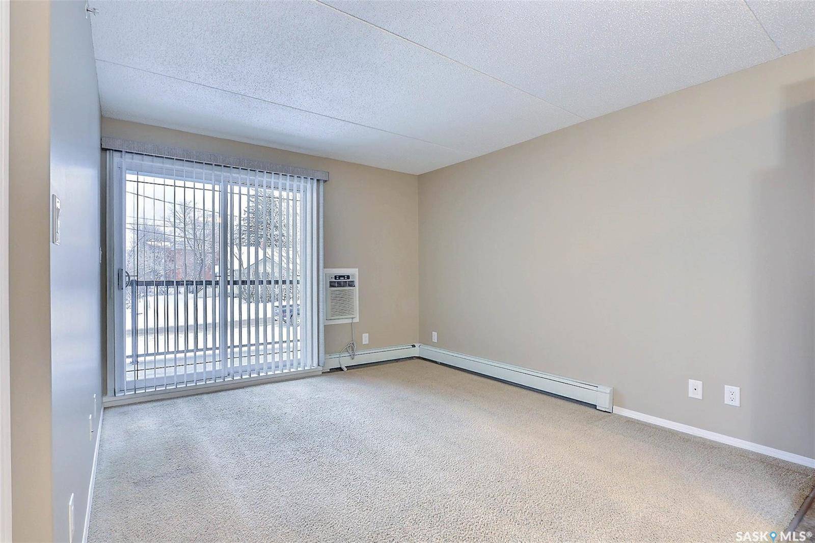 Prince Albert, SK S6V 5A8,1901 1 1/2 AVENUE W #202