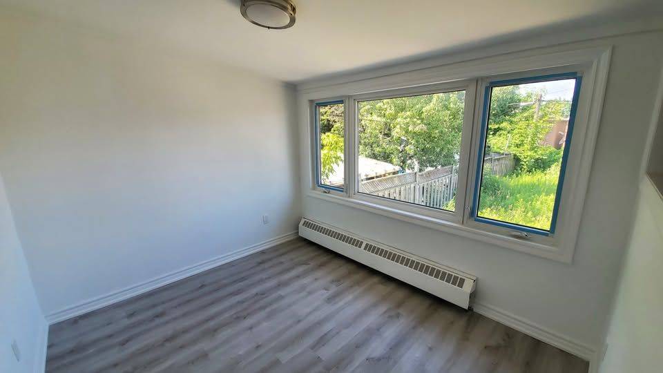 Toronto W04, ON M6E 4S1,74 Snider AVE