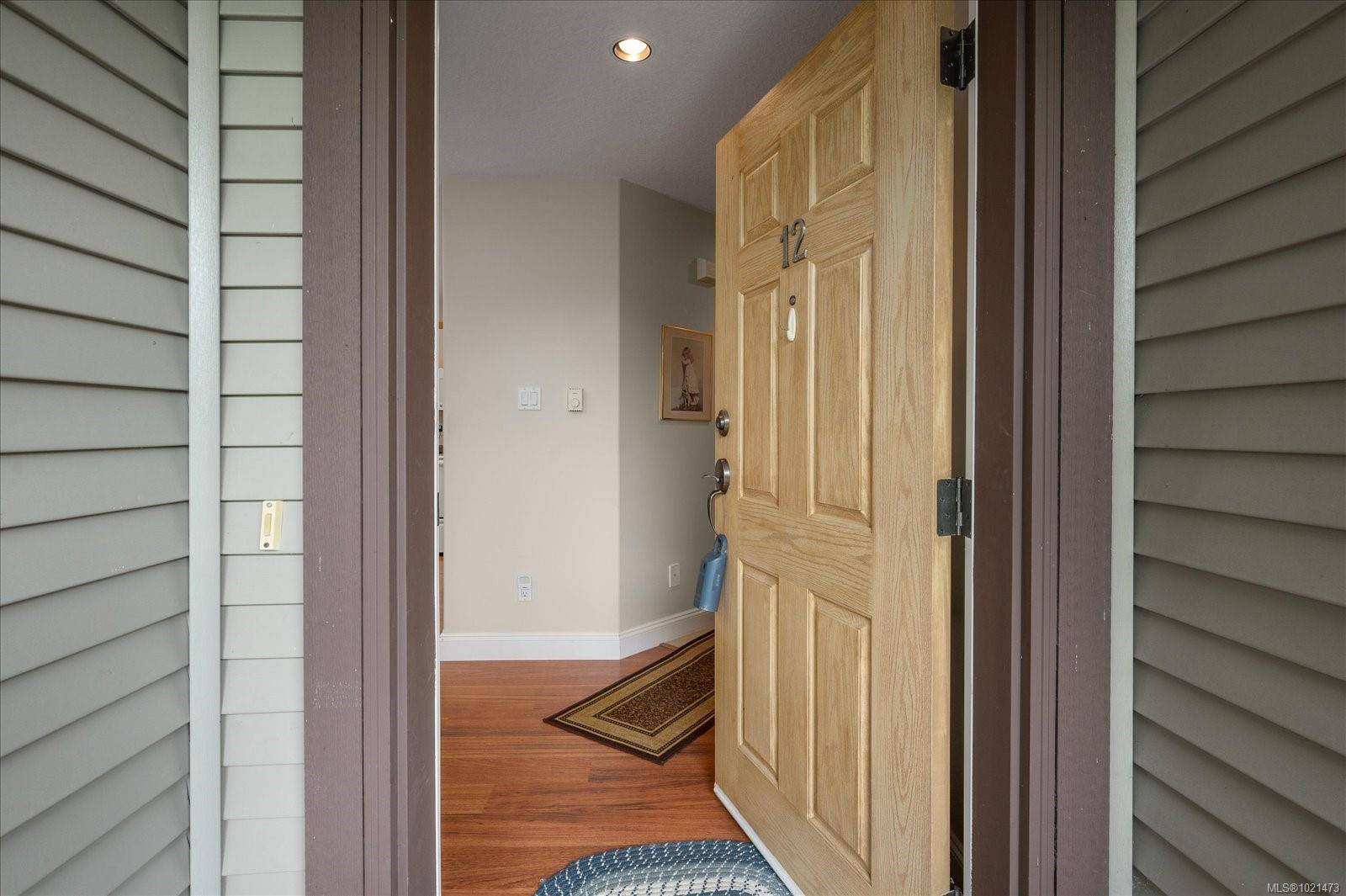 Parksville, BC V9P 1C5,340 Young St #12