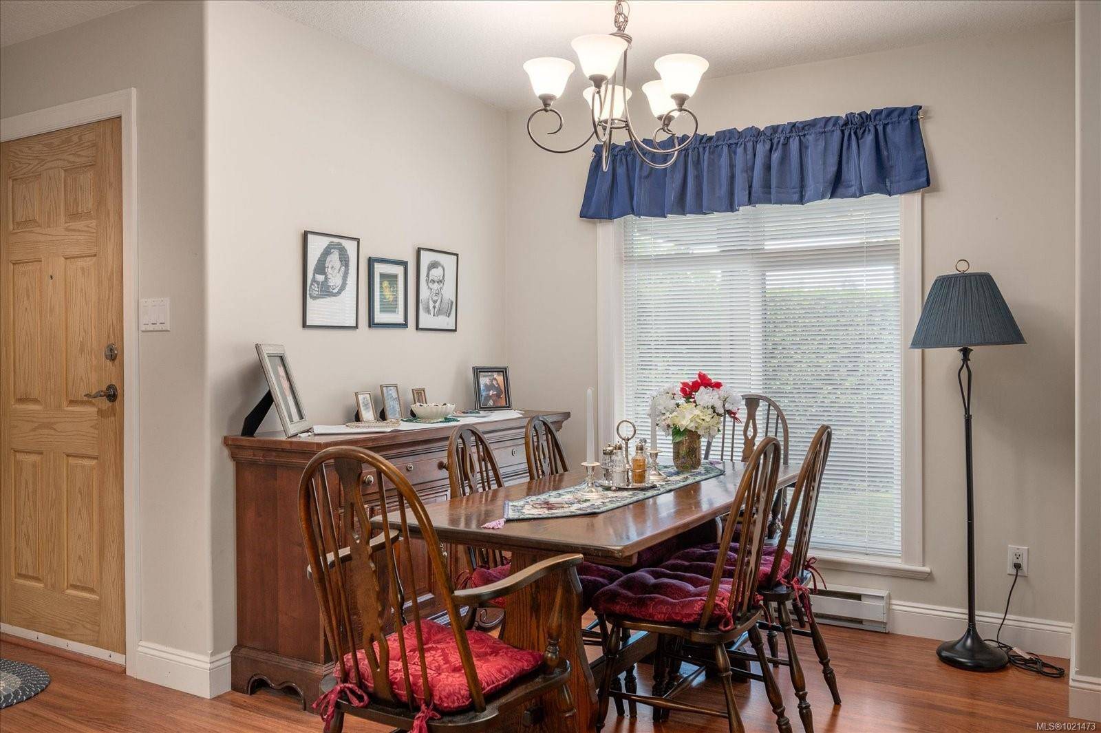 Parksville, BC V9P 1C5,340 Young St #12