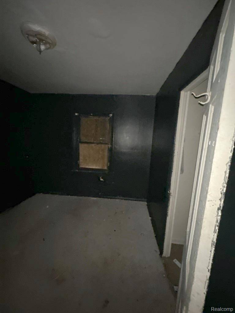 Detroit, MI 48219,18443 Braile ST