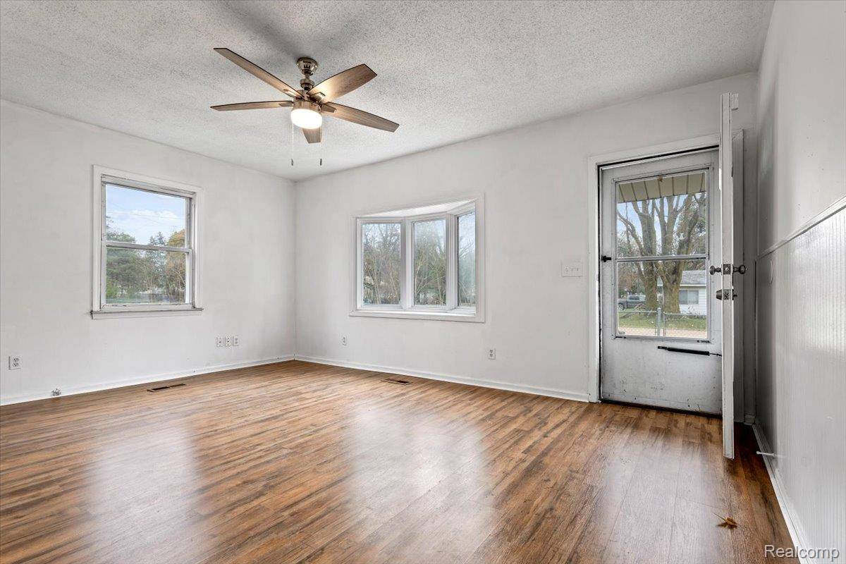 Flint, MI 48504,4203 Minerva DR