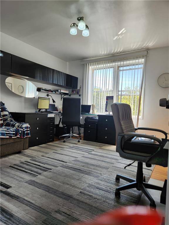 367 Avenue S #4A, Gravesend, NY 11223