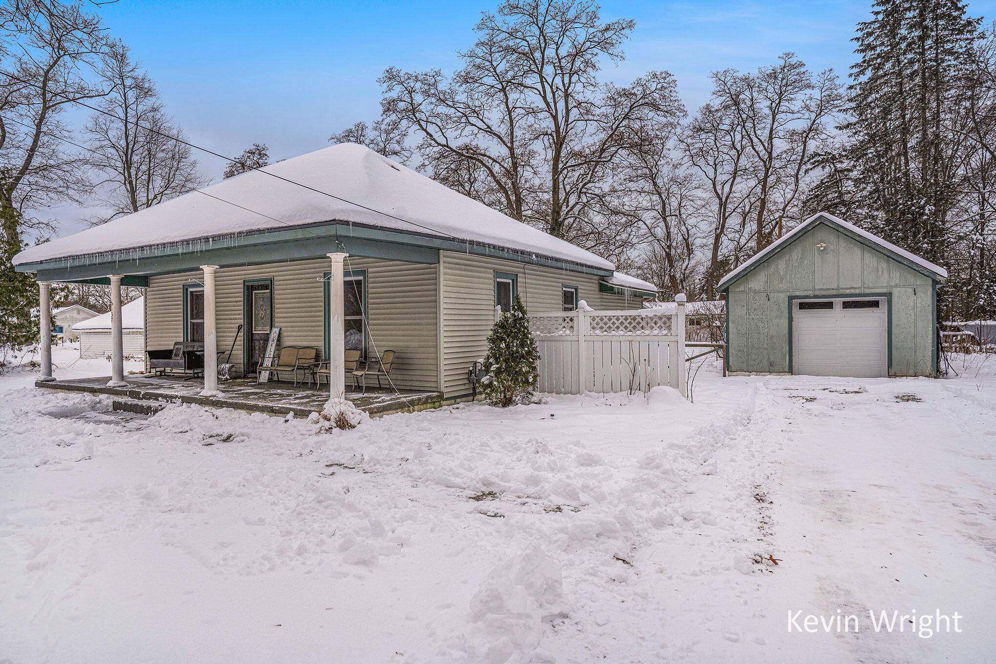 Twin Lake, MI 49457,6137 East ST