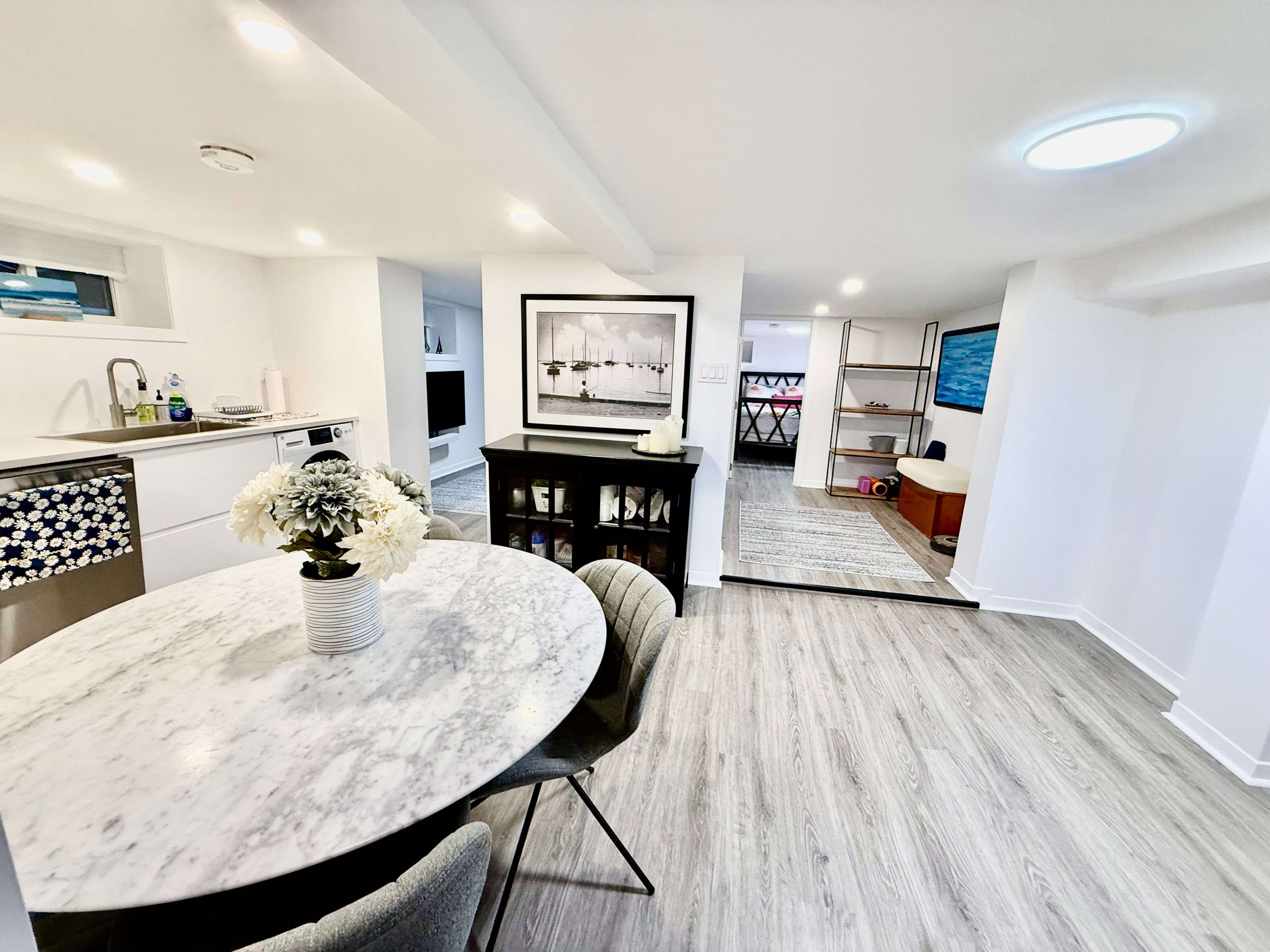 Toronto C02, ON M5R 1S6,25 Hillsboro AVE #Lower Level Suite