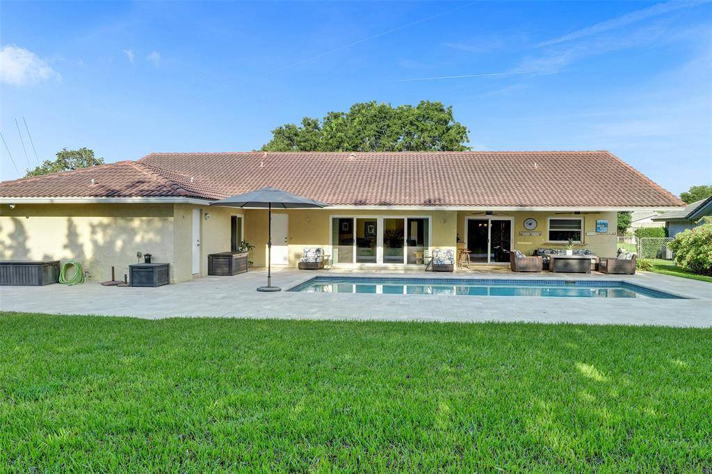 Coral Springs, FL 33071,903 NW 82nd Ave