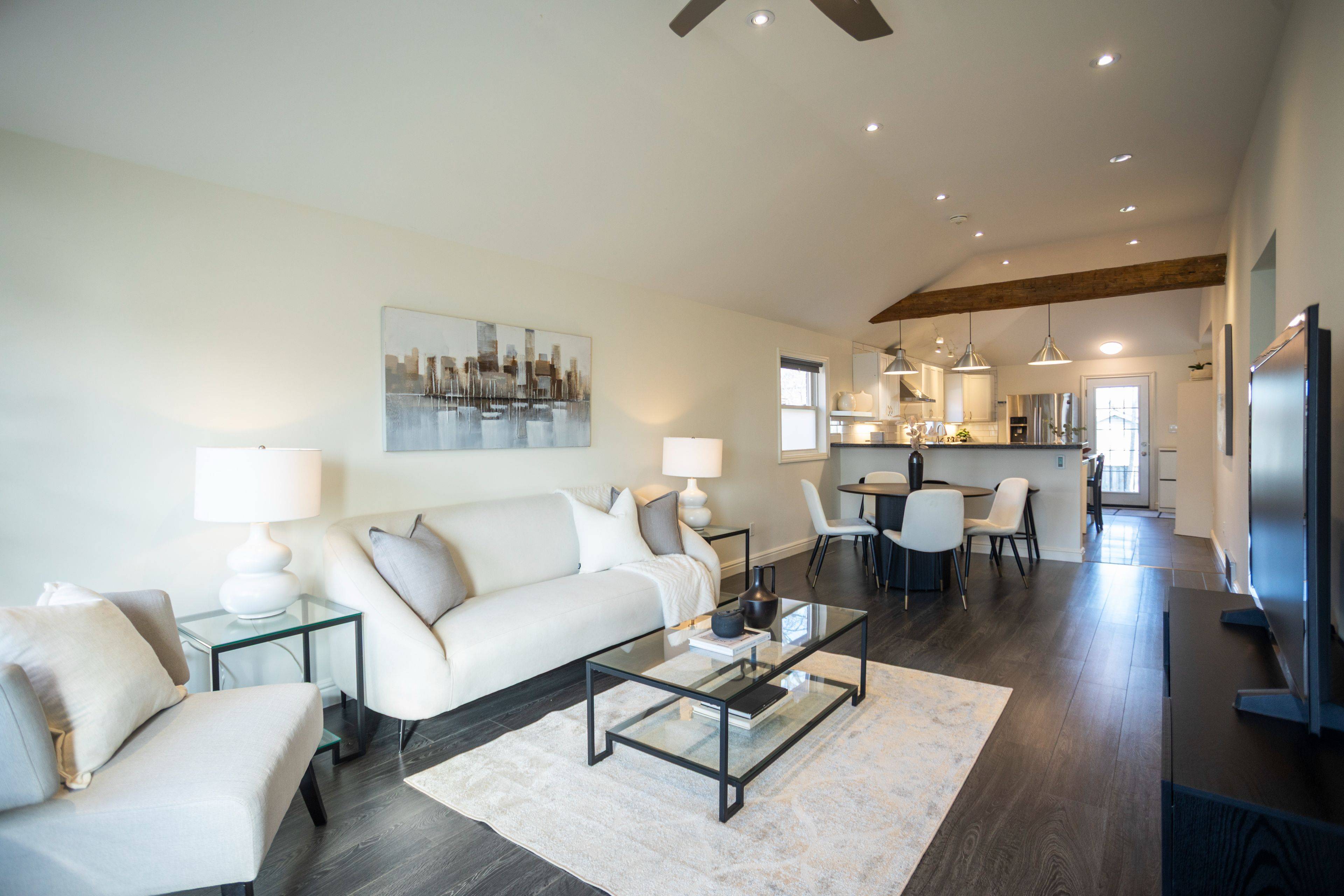 Mississauga, ON L5E 2G7,1093 Ogden AVE