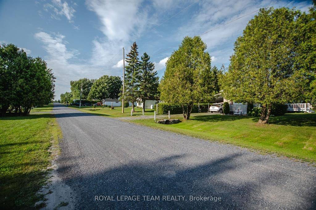 North Glengarry, ON K0C 1A0,3842 Gary ST