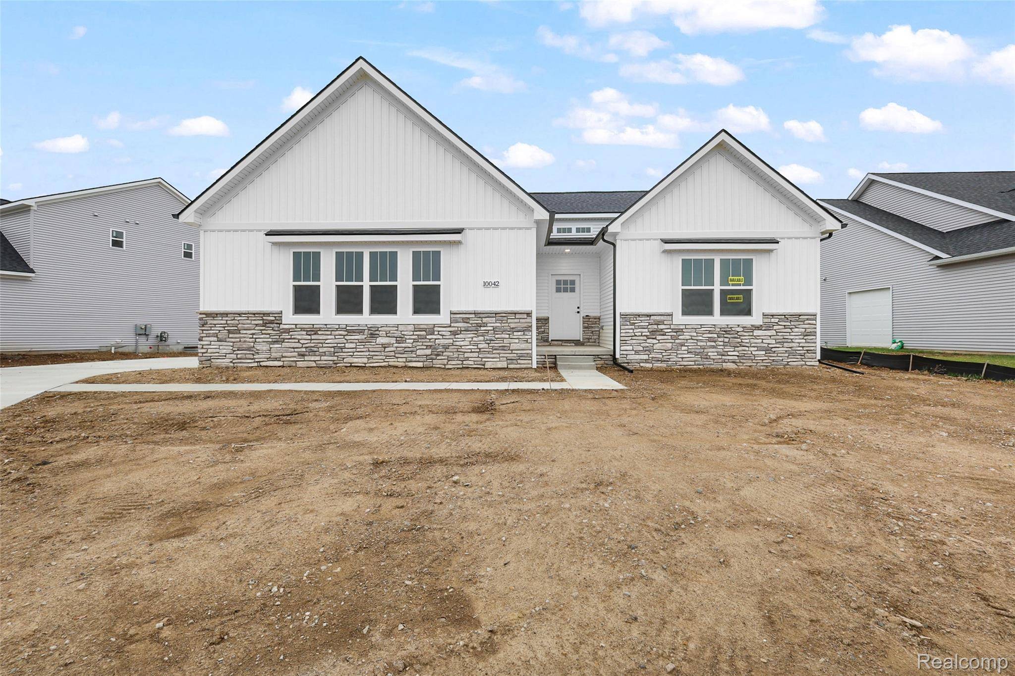 Grand Blanc, MI 48439,10042 Santa Lucia CT