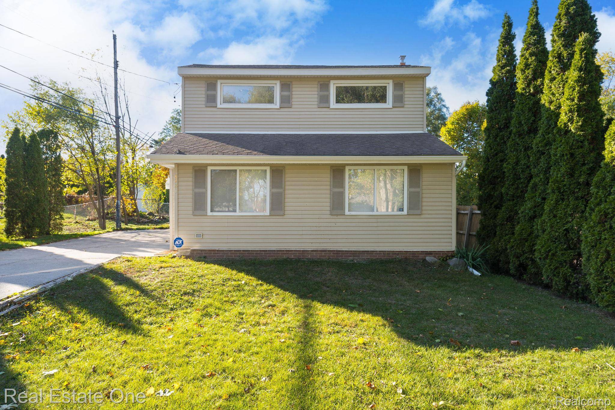 Waterford, MI 48329,4281 Marcus RD