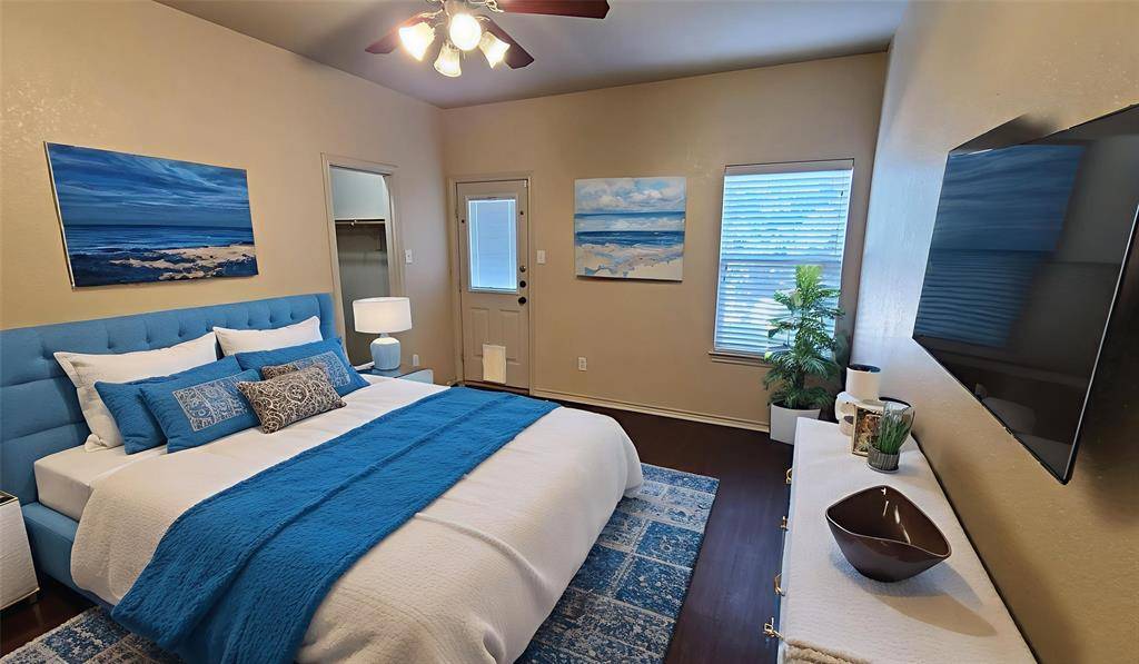 Burleson, TX 76028,806 Walnut Street