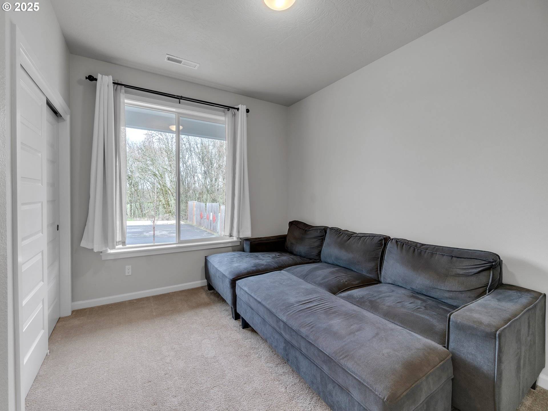 Carlton, OR 97111,893 E CLEVELAND ST