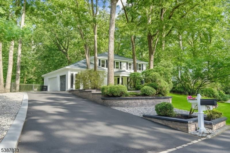 East Brunswick Twp., NJ 08816,15 Crommelin Ct