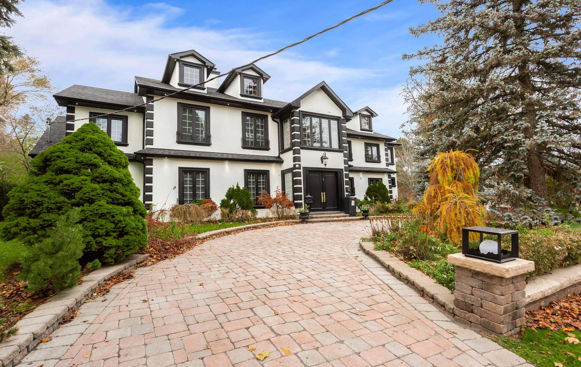 Toronto C12, ON M3C 2P6,197 The Bridle Path N/A