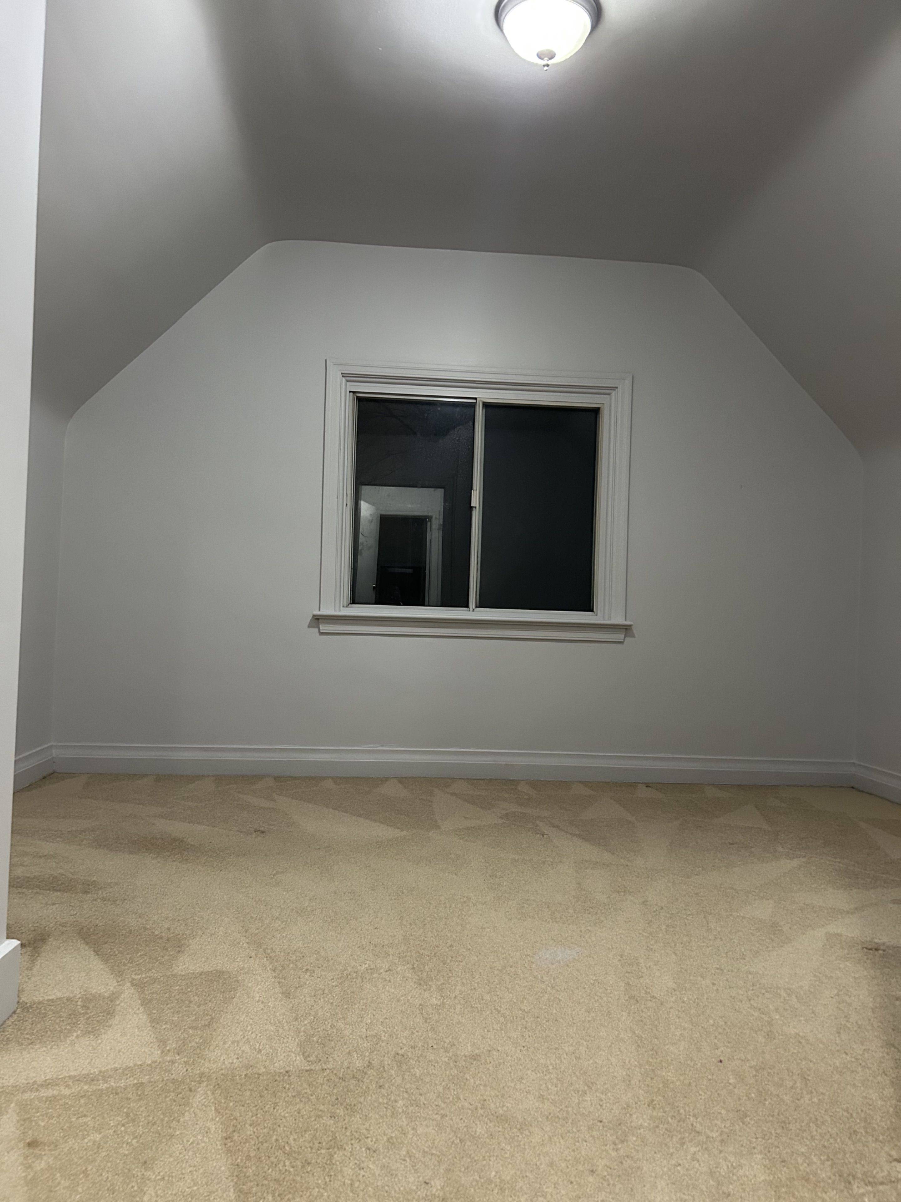 Toronto E04, ON M1L 3A2,28 Harris Park DR