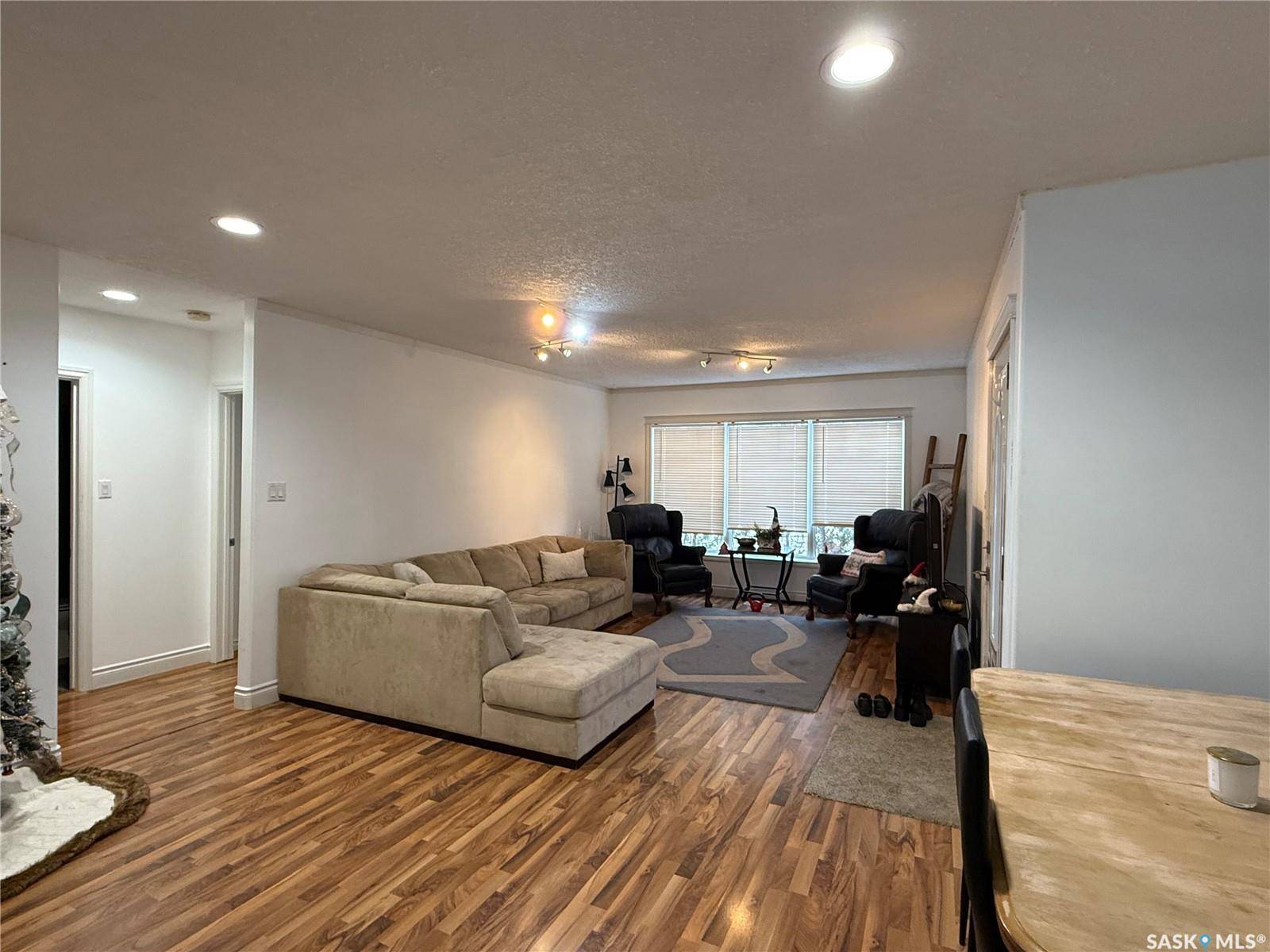 Kindersley, SK S0L 1S0,107 5th AVENUE E