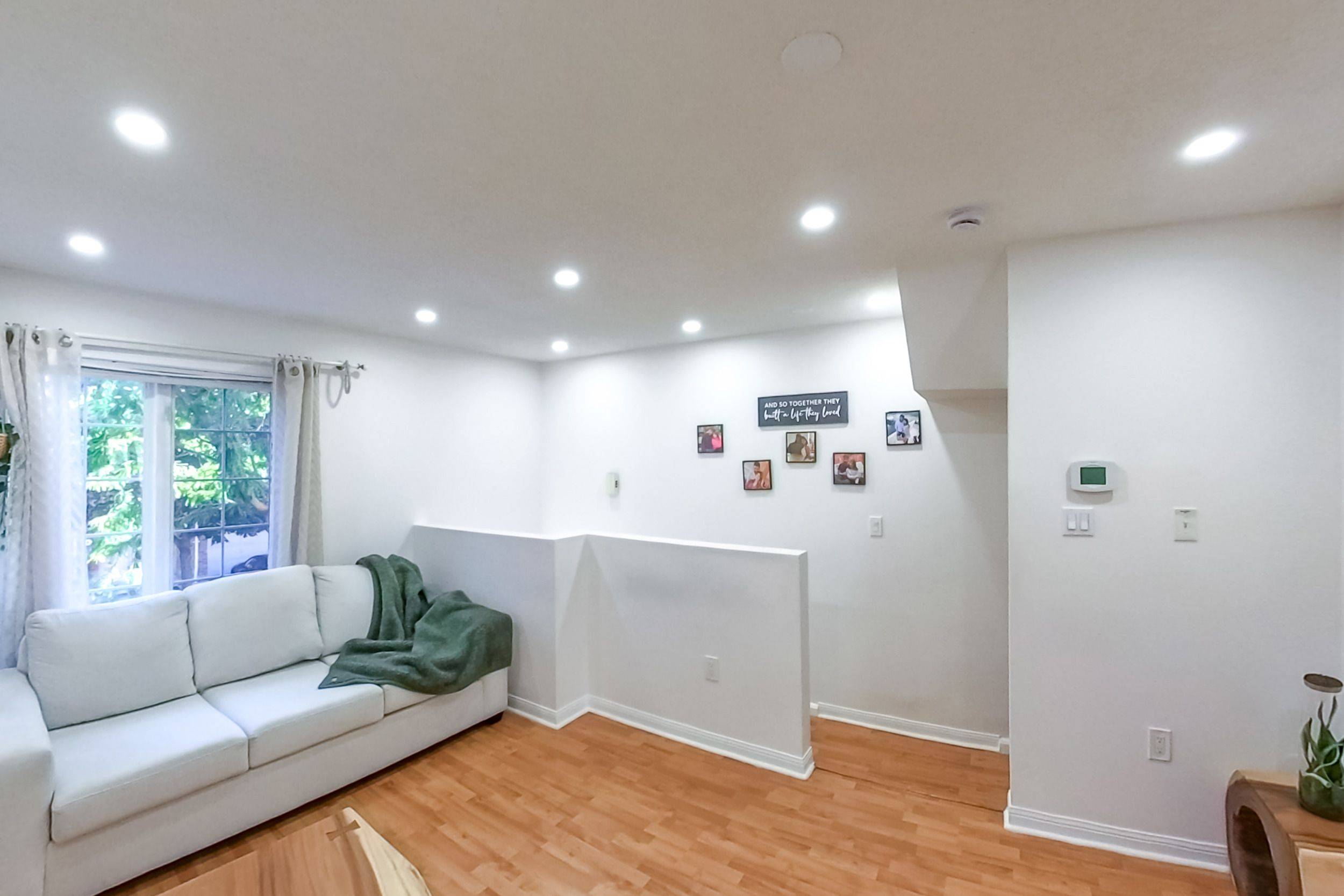 Mississauga, ON L5M 6E9,1525 South Parade CT #22