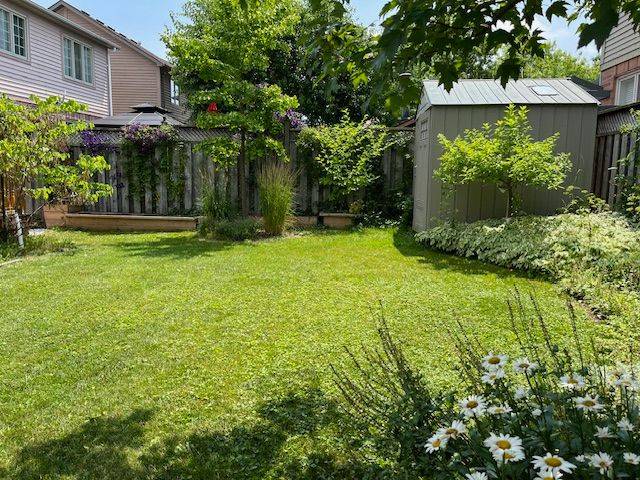 Mississauga, ON L5M 5T7,5722 Greensboro DR