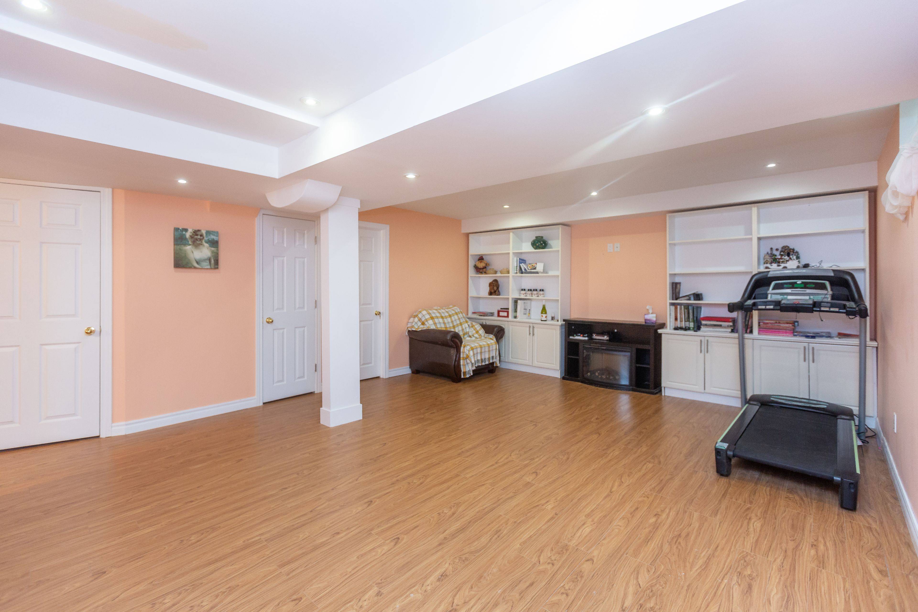 Mississauga, ON L5M 5T7,5722 Greensboro DR