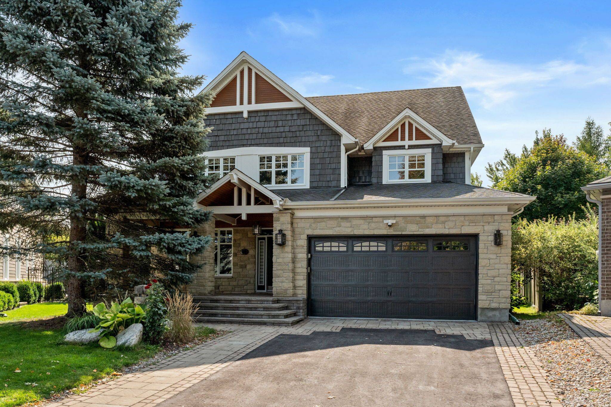 Kanata, ON K2K 3H6,60 Ironside CT