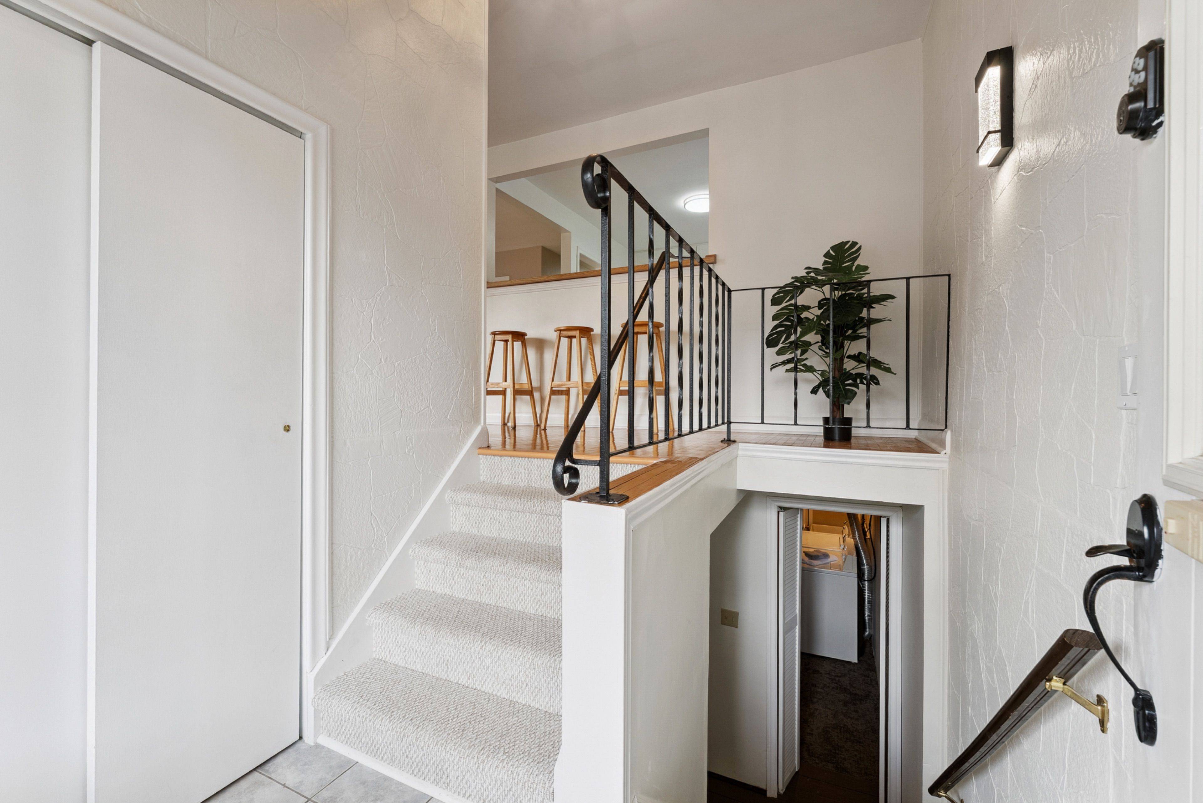 Belleville, ON K8N 4L5,218 Farley AVE