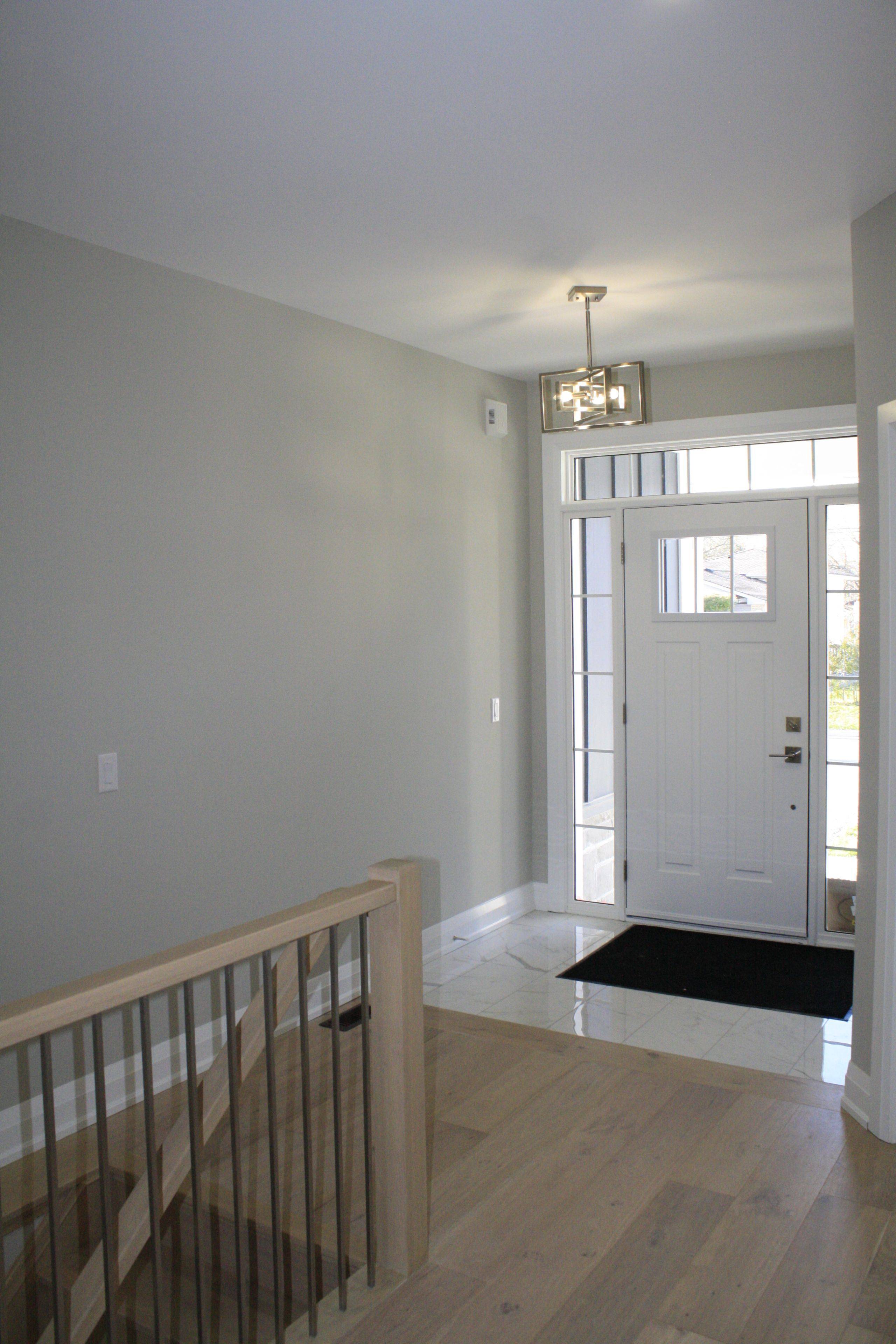 Fort Erie, ON L2A 5L8,342 BASSETT AVE