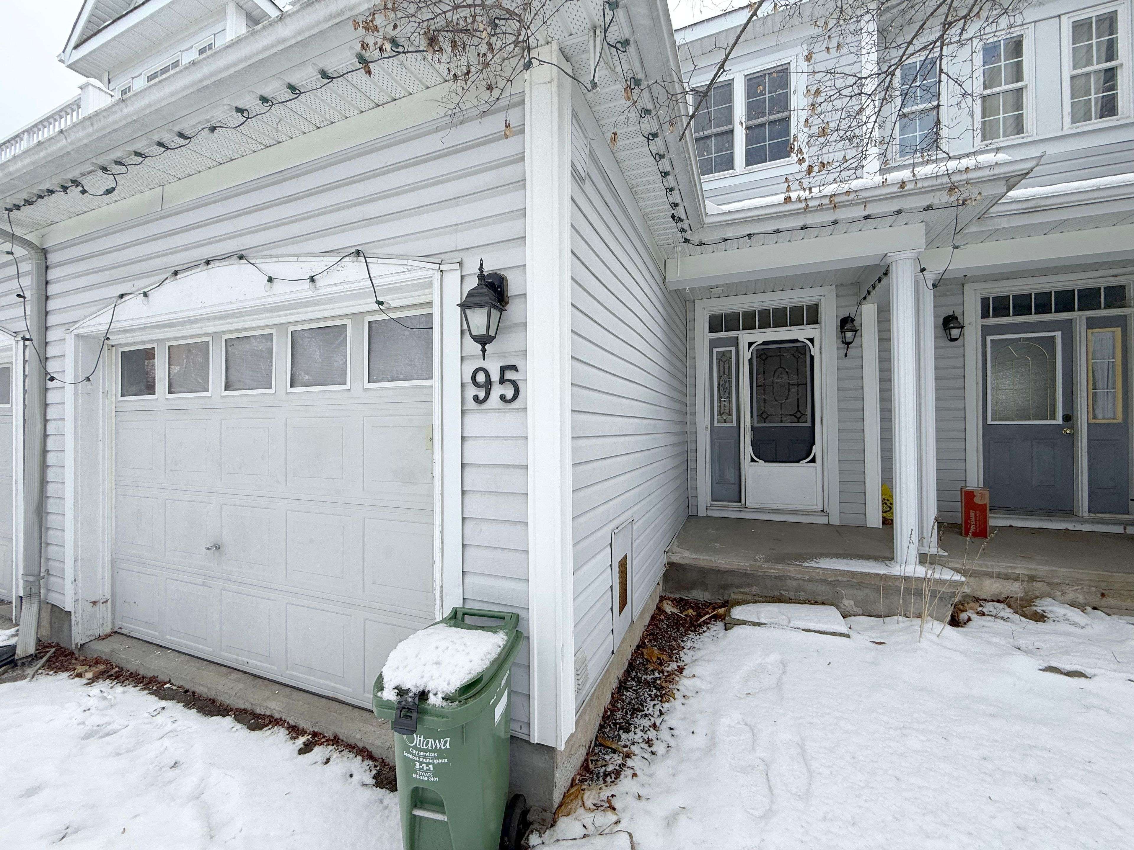 Kanata, ON K2T 1E1,95 Hemlo CRES